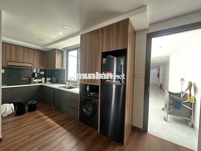 CHO THUÊ TÒA NHÀ MẶT TIỀN  - SỬ DỤNG 250M2 TRUNG TÂM QUẬN 1