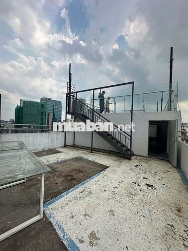 CHO THUÊ TÒA NHÀ MẶT TIỀN  - SỬ DỤNG 250M2 TRUNG TÂM QUẬN 1