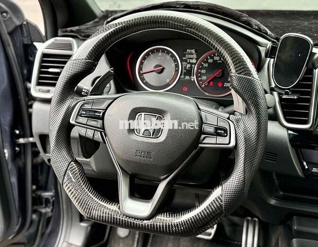 Honda City 2022 RS 30.000km đã lên full đồ chơi