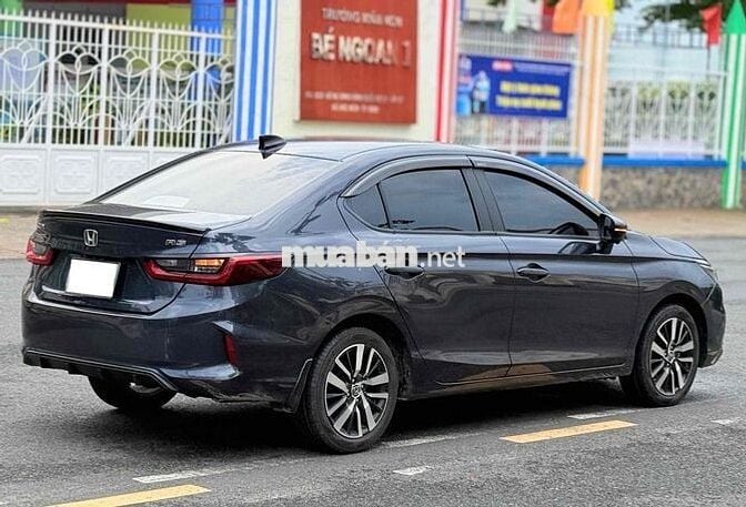 Honda City 2022 RS 30.000km đã lên full đồ chơi