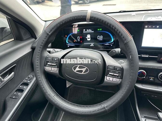 Hyundai Accent 2025 1.5 Đặc Biệt lướt 2.700km