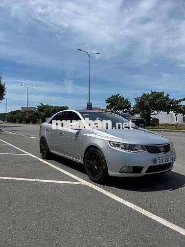 Kia Forte 2011 Số sàn Xăng Bạc