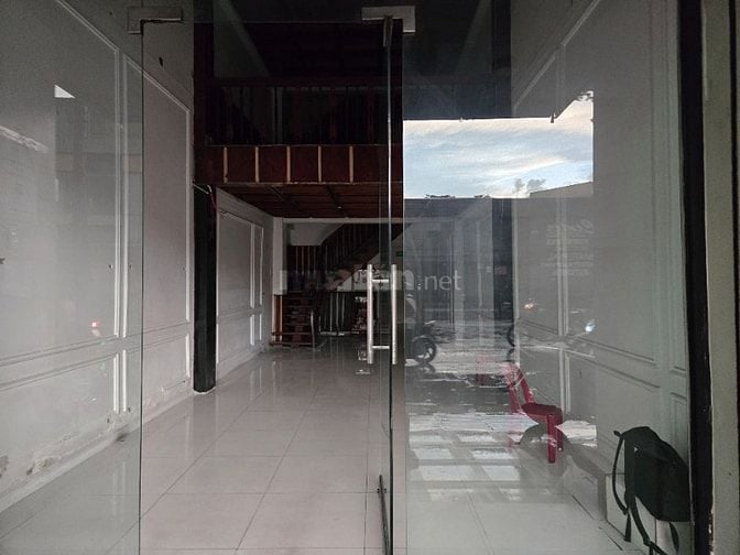 Cho thuê nhà chính chủ mặt tiền 60m2 đường 3/2 phường Vườn Lài quận 10