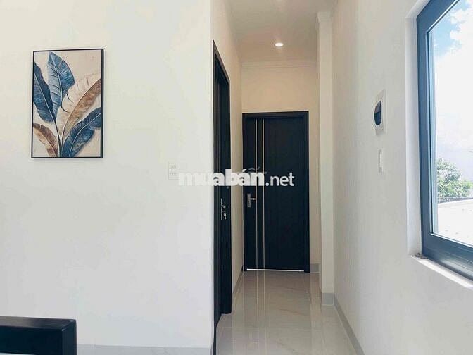 Bán nhà lầu phường Bửu Long đường xe hơi. Cách đường ven sông 50m