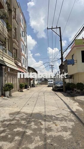 Nhà xưởng ngang 16m5 dài 12m, 400m sàn đường 12m Phan Huy Ích
