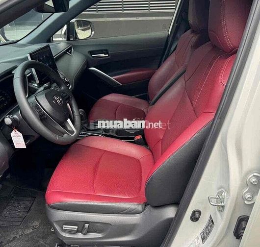 Toyota Corolla Cross 1.8V 2024 Trắng