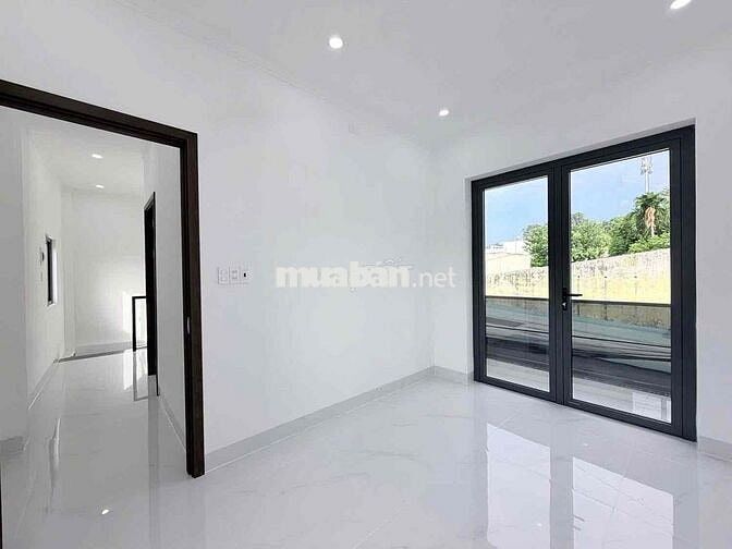 Bán nhà lầu phường Bửu Long đường xe hơi. Cách đường ven sông 50m