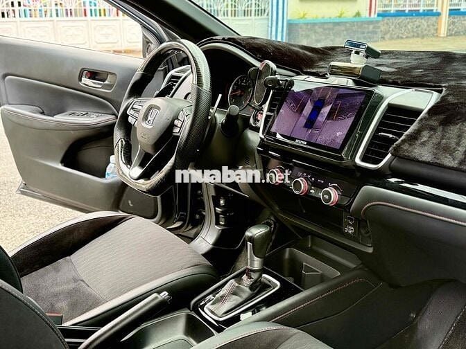 Honda City 2022 RS 30.000km đã lên full đồ chơi