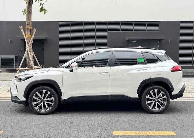 Toyota Corolla Cross 1.8V 2024 Trắng