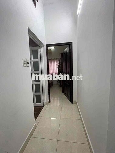 NHÀ HẺM XE TẢI THÔNG PHẠM VĂN CHIÊU (4x17M) - 3 PHÒNG GIÁ 13TR