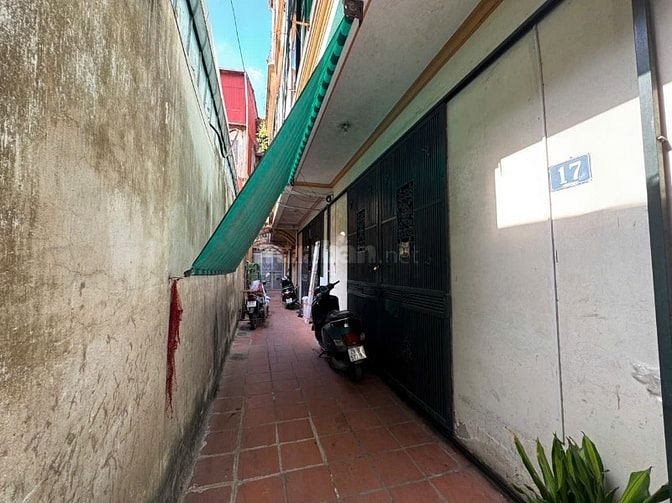 BÁN GẤP NHÀ NGÕ 189 HOÀNG HOA THÁM – GIÁ HỢP LÝ CHO NGƯỜI CẦN NHÀ Ở