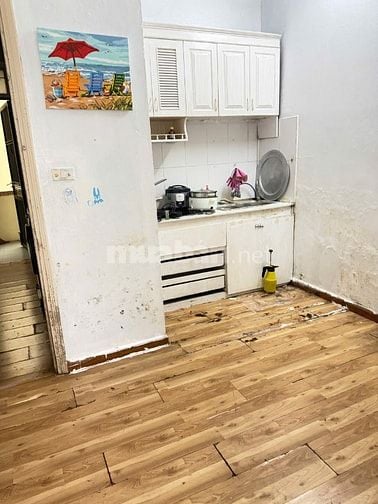 Cho thuê căn hộ A10 Đầm Trấu, Hai Bà Trưng, tầng 5, DT 62m2, căn góc