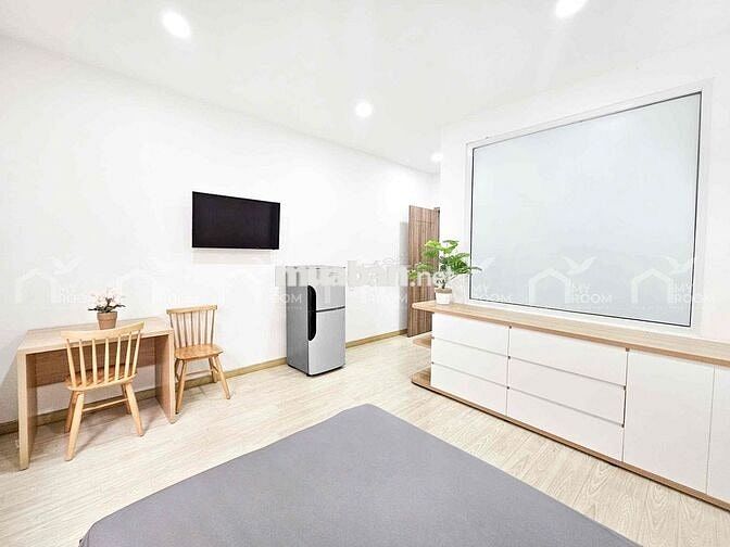 cho thuê studio ban công full nt gần lotte,rmit,tdtu dễ đi qua q1,4,8