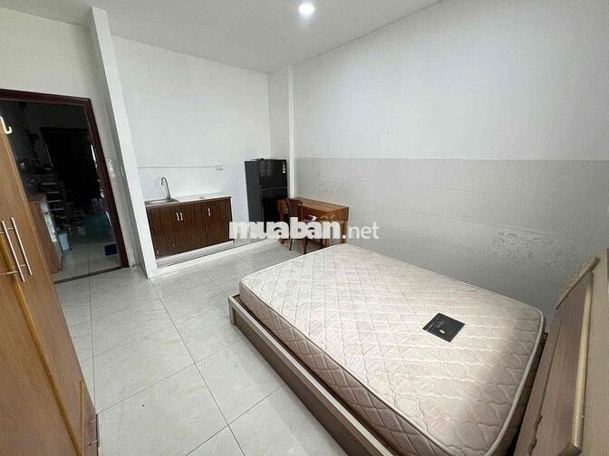 cho thuê studio ban công full nt gần lotte,rmit,tdtu dễ đi qua q1,4,8