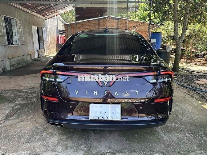 VinFast Lux A Base 2021 Đen 100000 km Tự động