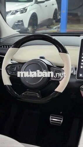 🚨 VF8 PLUS -  trả trước 156 triệu – nhận xe ngay!