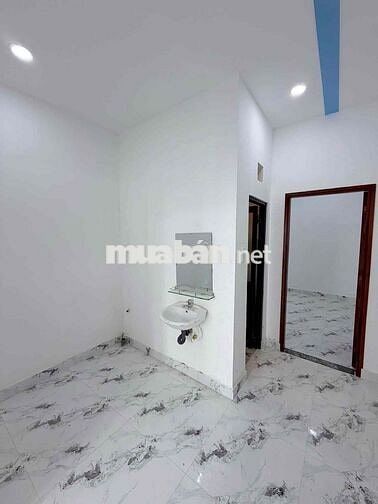 1 Trệt 1 Lầu 650. Hoàn thiện nội thất đẹp LH xem nhà