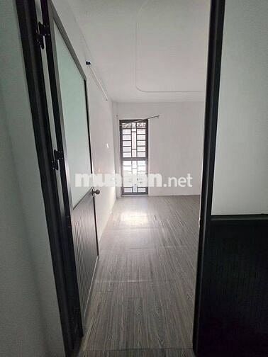 Cho thuê nhà giá rẻ hẻm đường Huỳnh Thị Hai p. TCH Q12