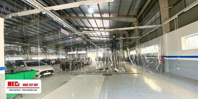 Rèm Nhựa PVC Khổ Lớn Kéo Dạt Giải Pháp Ngăn Lạnh, Bụi Cho Nhà Xưởng