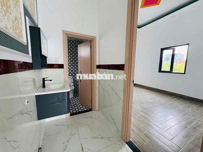 1 Trệt 1 Lầu 650. Hoàn thiện nội thất đẹp LH xem nhà
