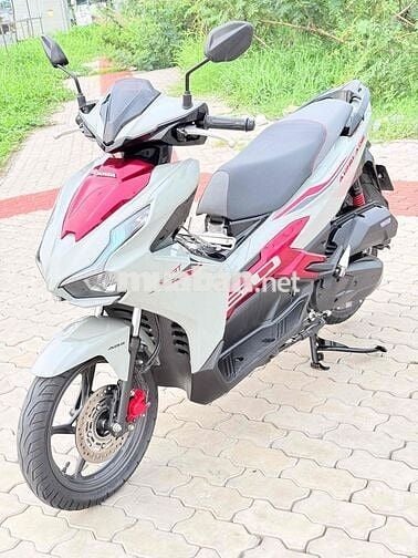 Honda Air Blade 160 ABS 2025 Xám đỏ 1549 km