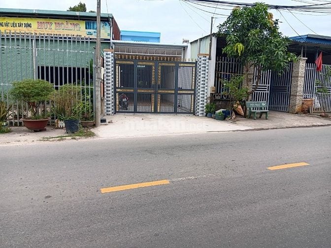 Cần bán nhà mặt tiền Củ Chi đường số 64 Tân Phú Trung Củ Chi giá 1 tỷ 