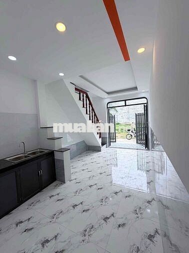 1 Trệt 1 Lầu 650. Hoàn thiện nội thất đẹp LH xem nhà