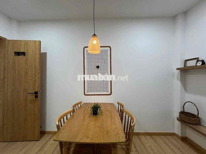 Cho thuê phòng full nội thất mặt tiền đường Tân Cảng sát chợ tàu điện