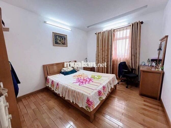 Bán căn hộ chung cư Cao ốc H2 phường Vĩnh Hội, Sổ hông lâu dài