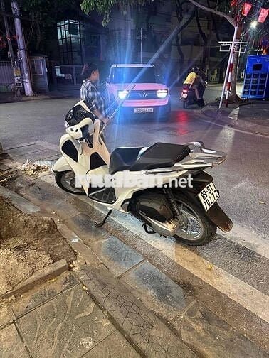Honda SH 2018 Trắng 20000 km