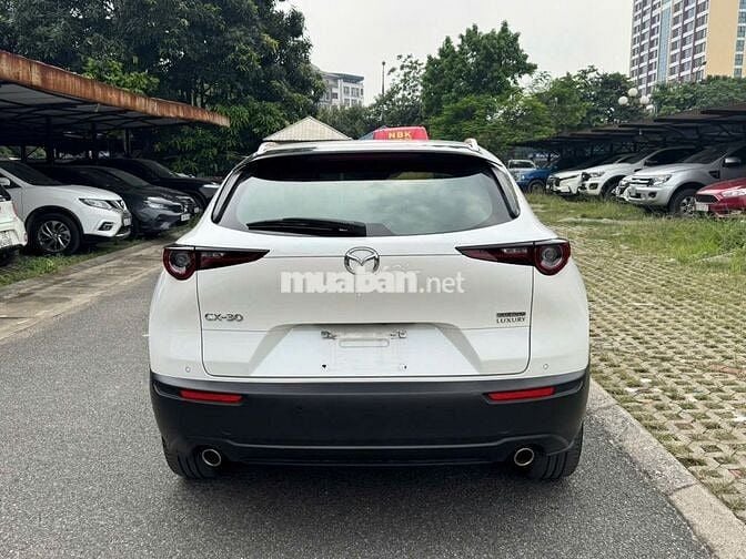 Mazda CX-30 Luxury 2024 Trắng 18.000 km