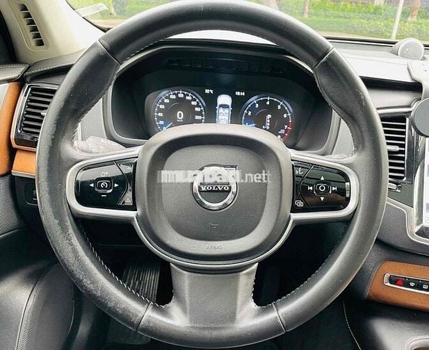 Volvo XC90 T6 2016 Nhập khẩu màu Đen