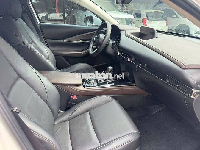 Mazda CX-30 Luxury 2024 Trắng 18.000 km