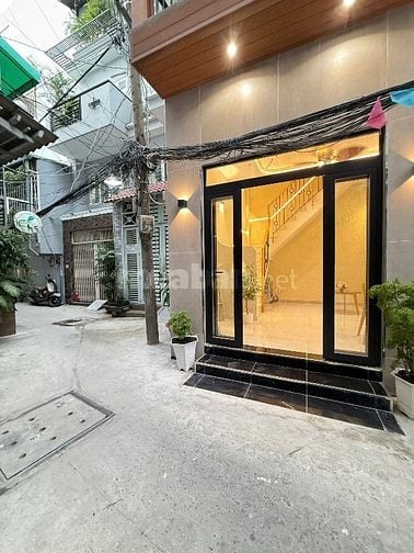 BÁN Nhà phố hẻm xe hơi khu vực trung tâm Q5