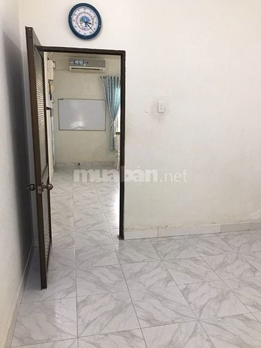 Cho thuê căn hộ 40m2 Chung cư 162 Nguyễn Thị Nhỏ, Phường Phú Thọ