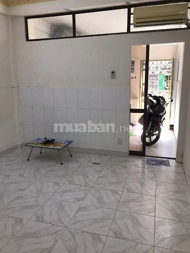 Cho thuê căn hộ 40m2 Chung cư 162 Nguyễn Thị Nhỏ, Phường Phú Thọ