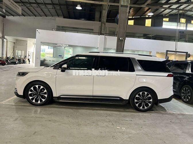 Kia Carnival 2.2 Signature 2022 có hóa đơn VAT