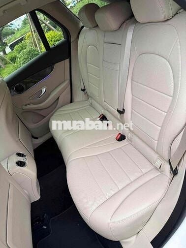 GLC200 4matic V1 2022 zin 3,8 vạn km siêu mới đẹp
