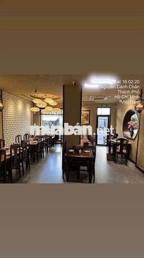 Phục vụ nhà hàng (nhiều chi nhánh)