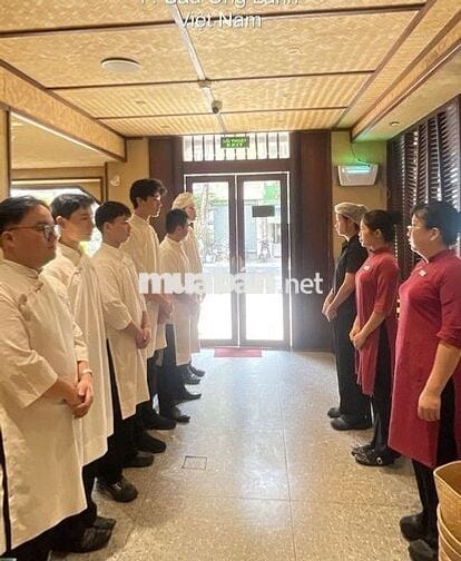 Phục vụ nhà hàng (nhiều chi nhánh)