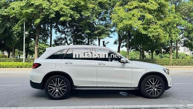 Siêu Cọp GLC200 4Matic sx 2022 chạy zin 1,7v km
