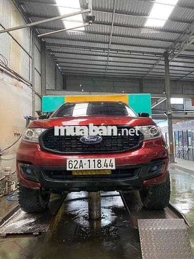 Ford Everest Titanium 2.0 Turbo 2018 Đỏ