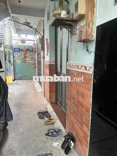 nhà ngay đối diện Chợ Minh Phát ngay Ngã Tư Ga sát Gò Vấp