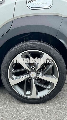 Hyundai Kona Bản đặc biệt 2021 zin 3vạnkm siêu đep
