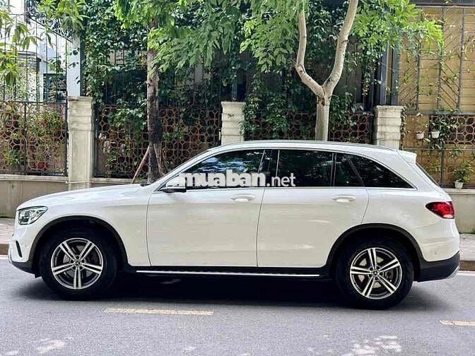 GLC200 4matic V1 2022 zin 3,8 vạn km siêu mới đẹp
