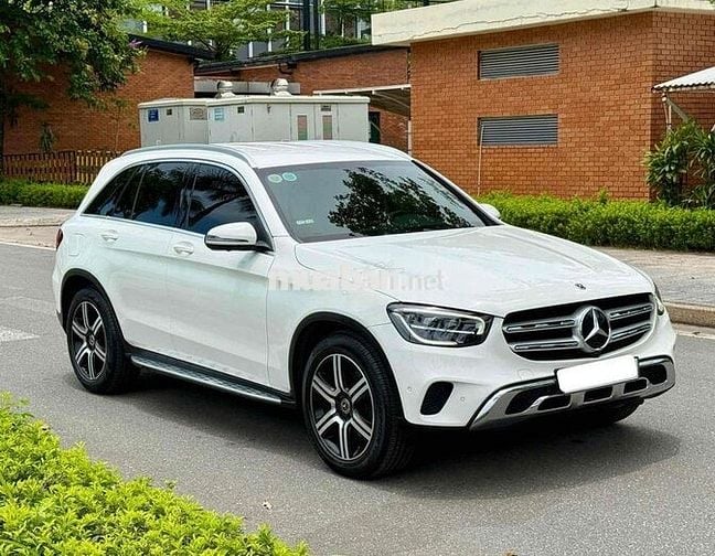 GLC 200 4Matic 2021 Trắng/ đen zin 5.5 vạn km đẹp.
