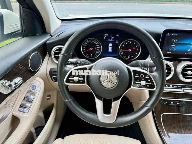 GLC200 4matic V1 2022 zin 3,8 vạn km siêu mới đẹp