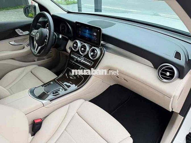 GLC200 4matic V1 2022 zin 3,8 vạn km siêu mới đẹp