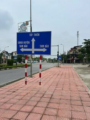 CHO THUÊ NHÀ KINH DOANH NGAY NGÃ TƯ TAM ĐẢO – TÂY THIÊN