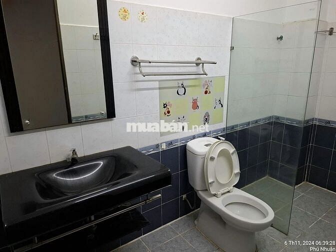 Nhà đặng văn ngữ hxh gần lê văn sỹ huỳnh văn bánh nhờ thờ ba chuông 